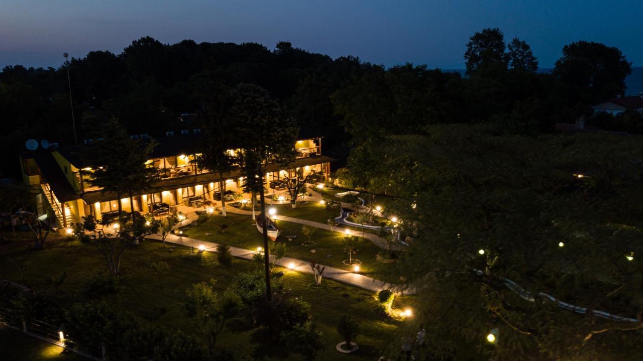 Simi Luxury Suites Plaka Litochorou Exterior photo
