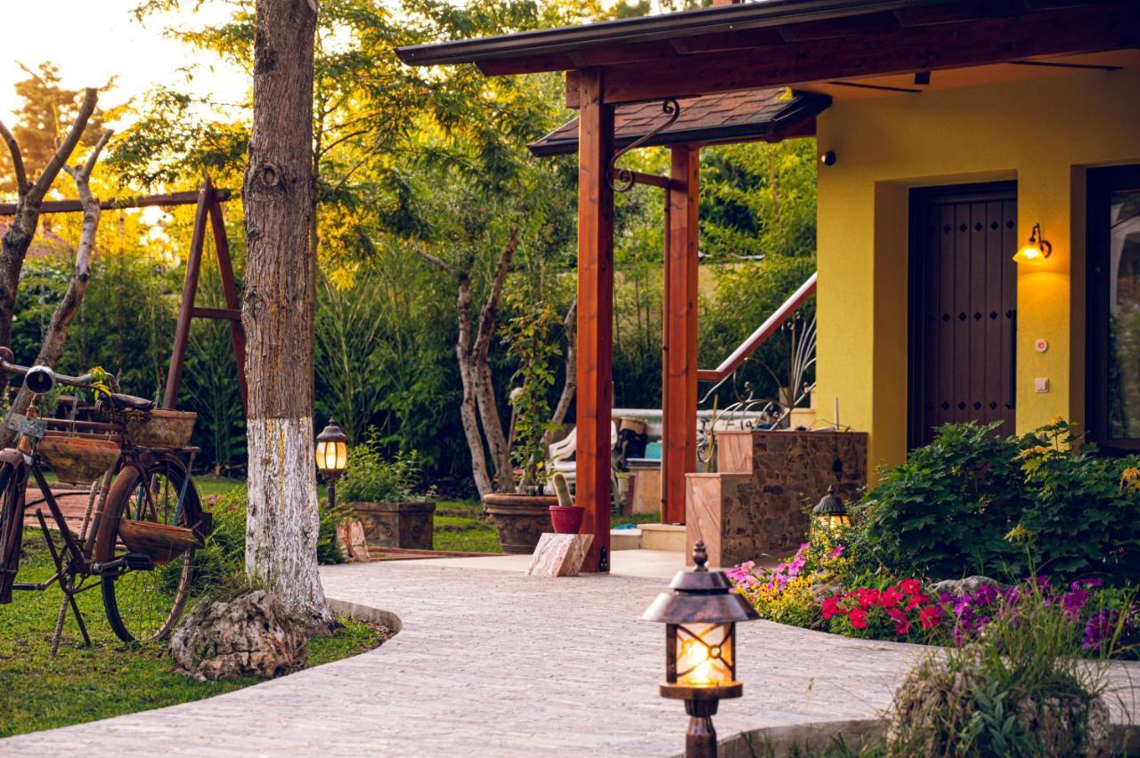 Simi Luxury Suites Plaka Litochorou Exterior photo