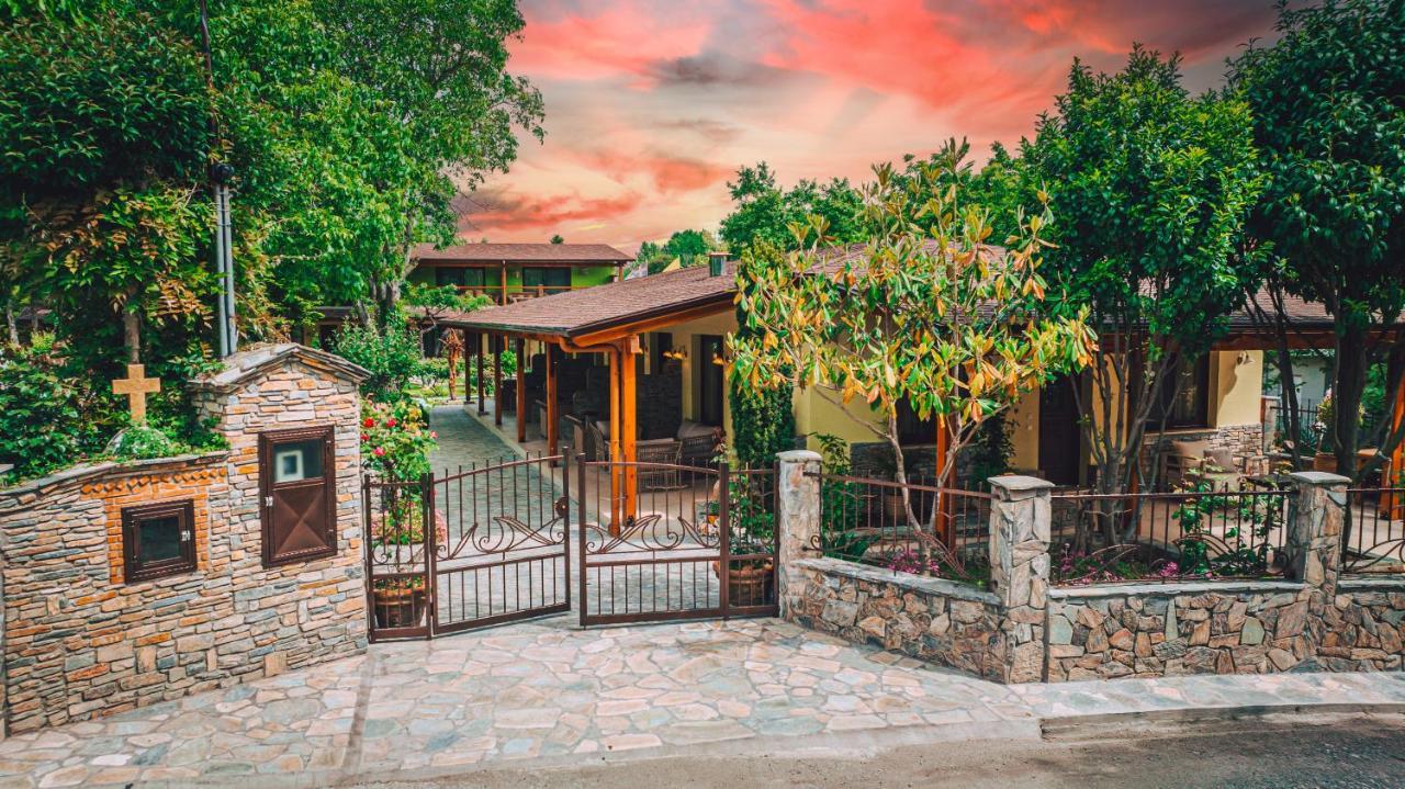 Simi Luxury Suites Plaka Litochorou Exterior photo